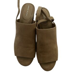 Anne Klein Suede Open Toe Brown Size 9.5 Mules